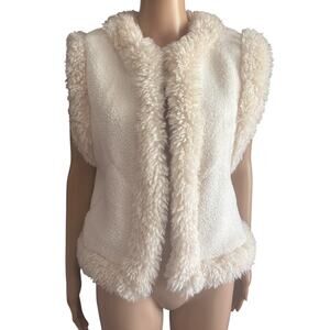 Faux Fur Sherpa Vest M Cream Cozy Soft Girl Luxe Boho Minimalist NWT